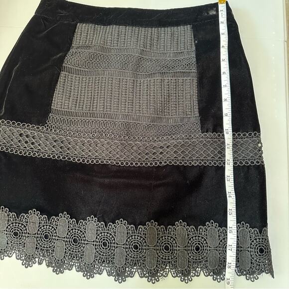 Topshop Black Velvet Lace Crochet High Waisted Mini Skirt A line Floral Sz 6 (S) - Picture 7 of 10